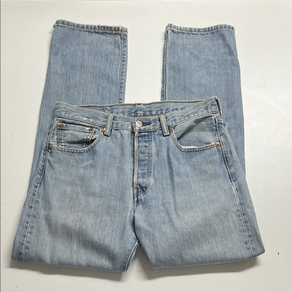 Women’s Classic 501 Vintage Levi’s Distressed Blue Jeans